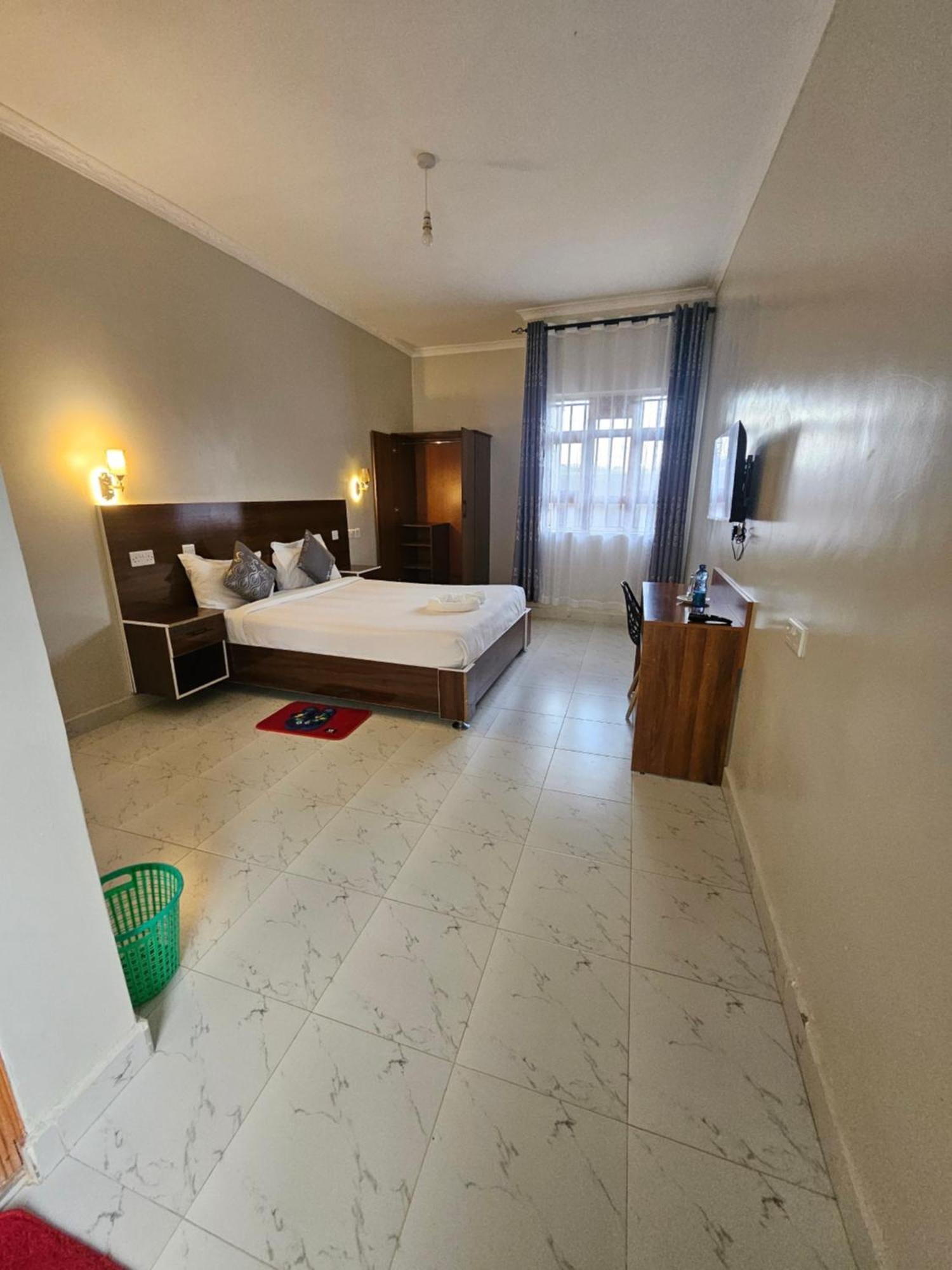 Grand Amoena Guest House Naivasha Kültér fotó