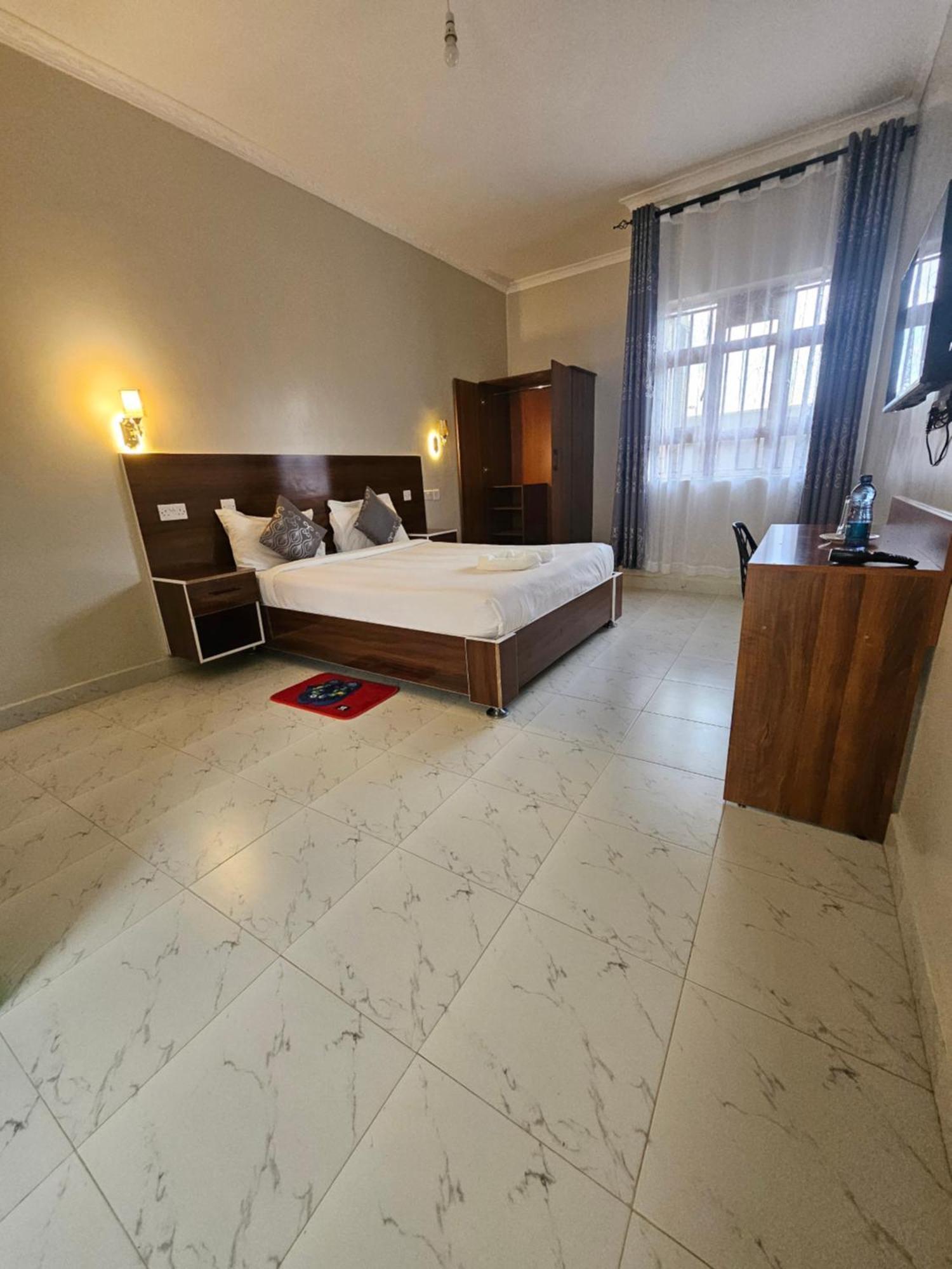 Grand Amoena Guest House Naivasha Kültér fotó