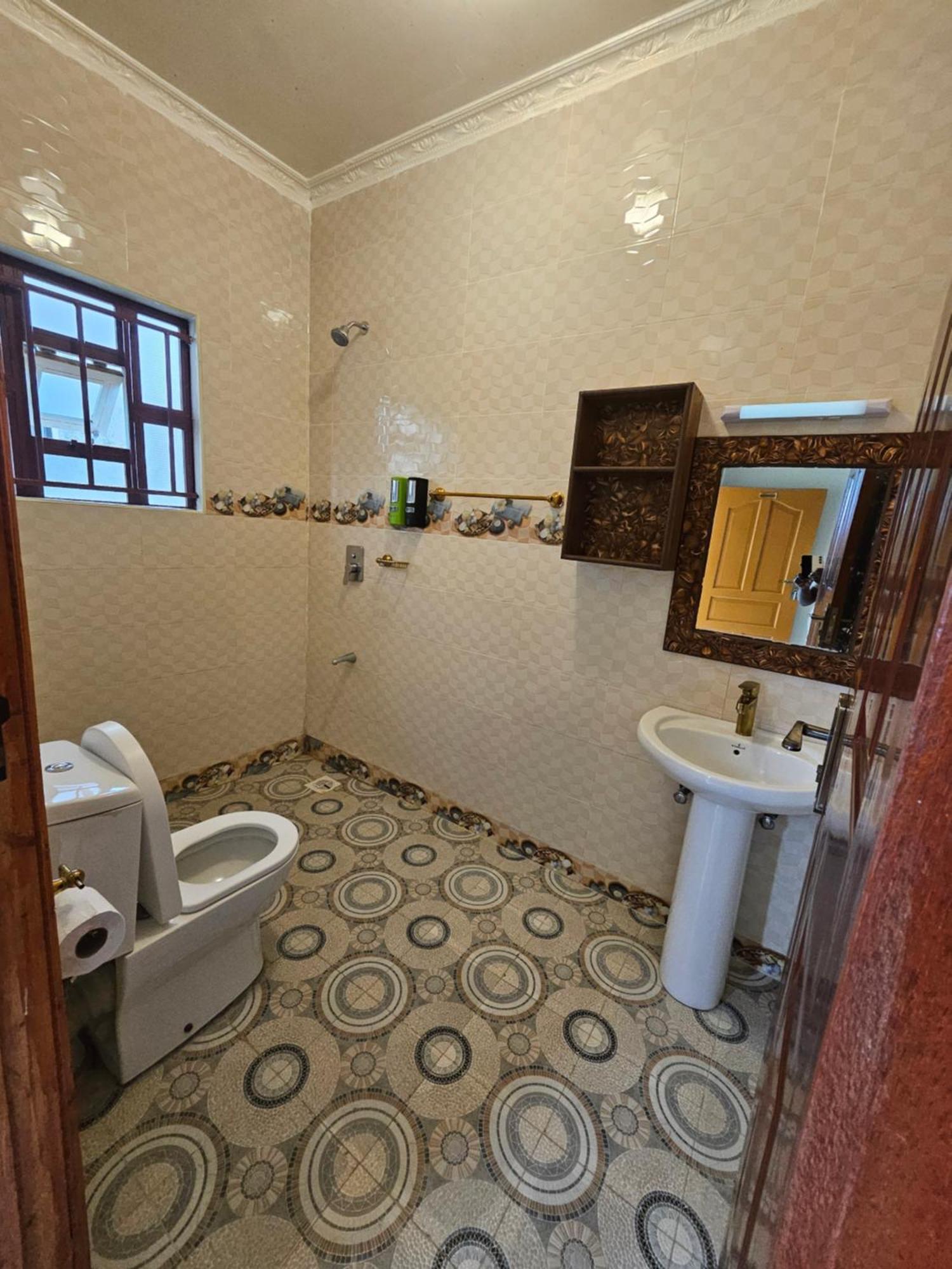 Grand Amoena Guest House Naivasha Kültér fotó